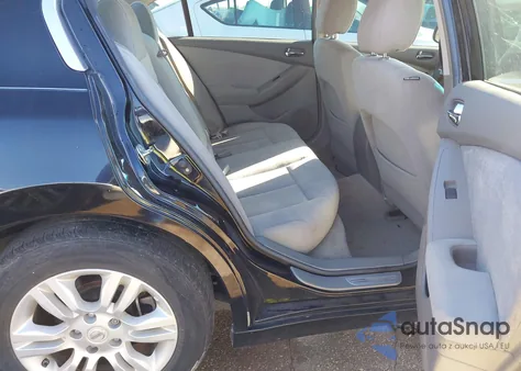 2011 Nissan Altima 2.5 S z USA, uszkodzony, nr VIN 1N4AL2AP8BN403254